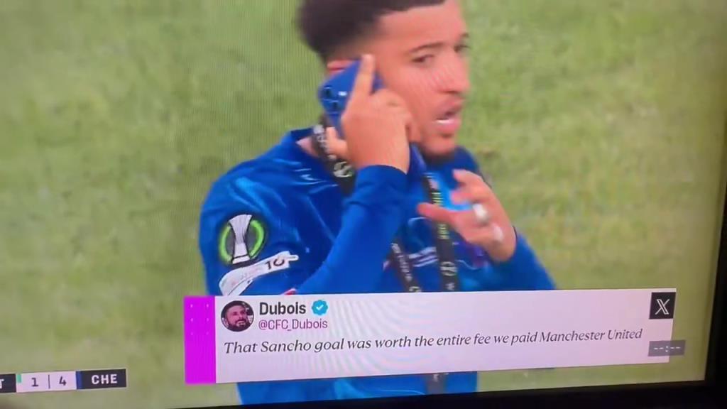 直接攤牌！桑喬賽后在場(chǎng)上煲電話粥，大聲說自己不回曼聯(lián)